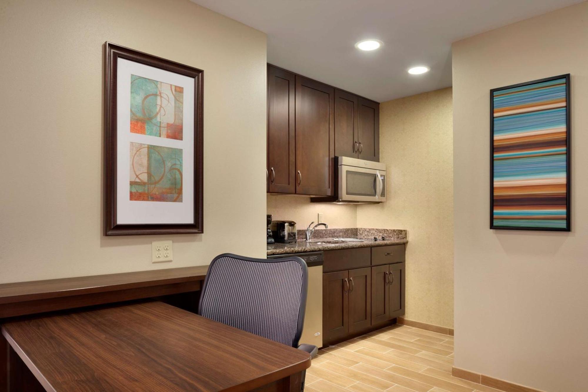 Homewood Suites By Hilton Kalamazoo-Portage Exterior photo