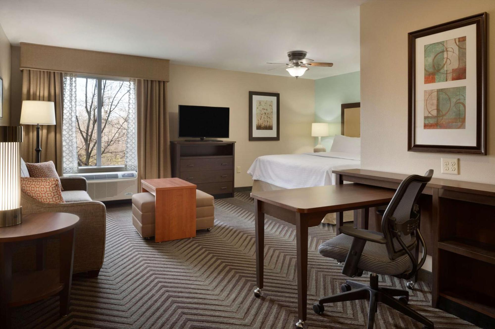 Homewood Suites By Hilton Kalamazoo-Portage Exterior photo