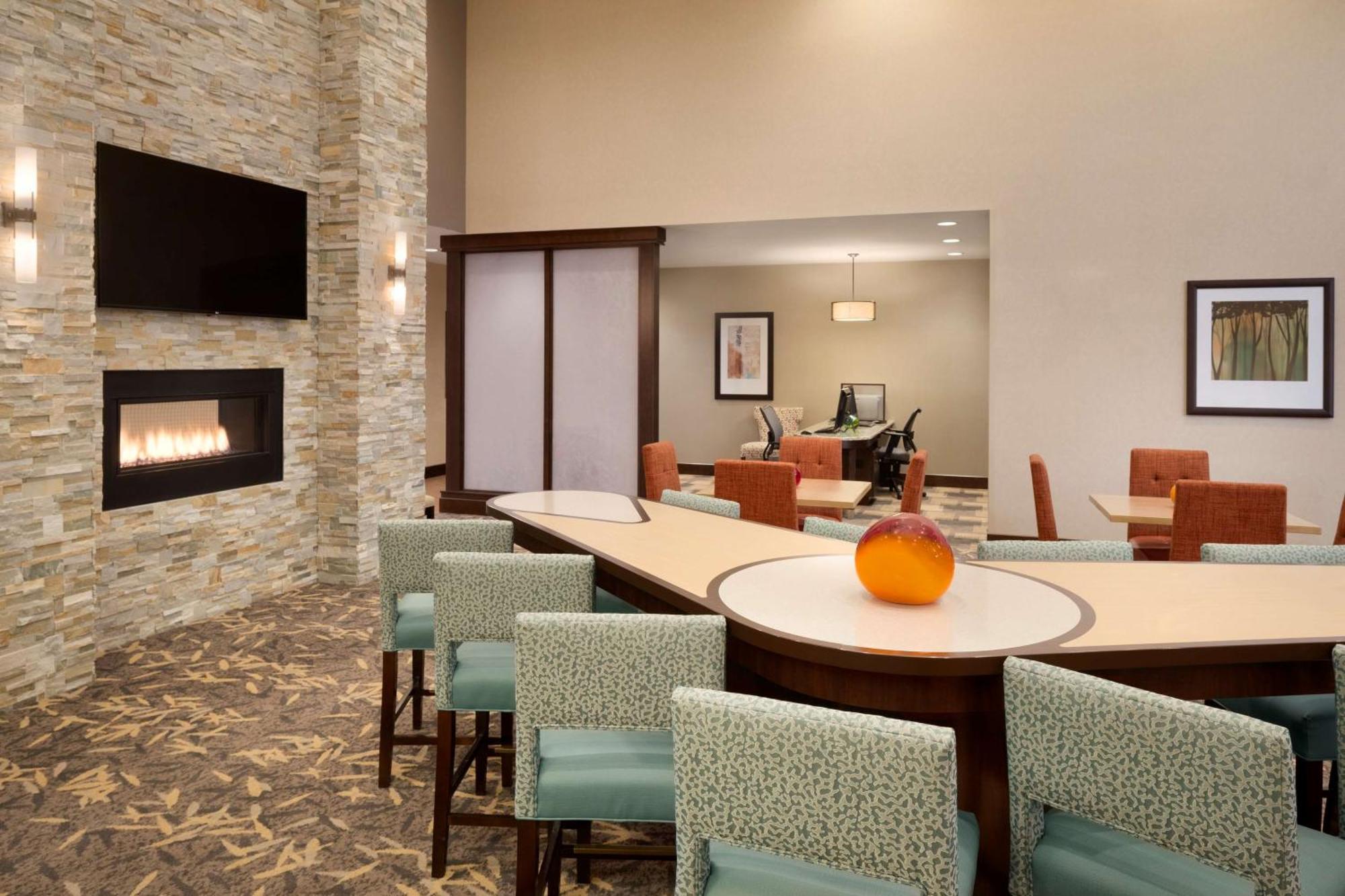Homewood Suites By Hilton Kalamazoo-Portage Exterior photo