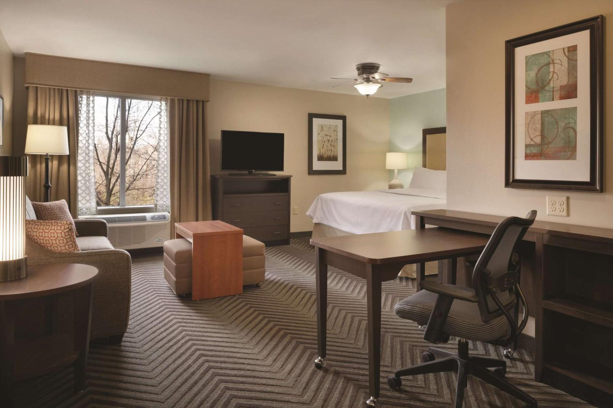 Homewood Suites By Hilton Kalamazoo-Portage Exterior photo