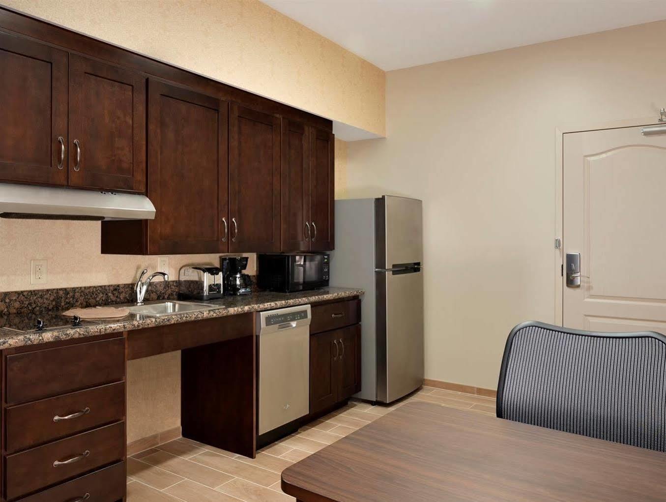 Homewood Suites By Hilton Kalamazoo-Portage Exterior photo